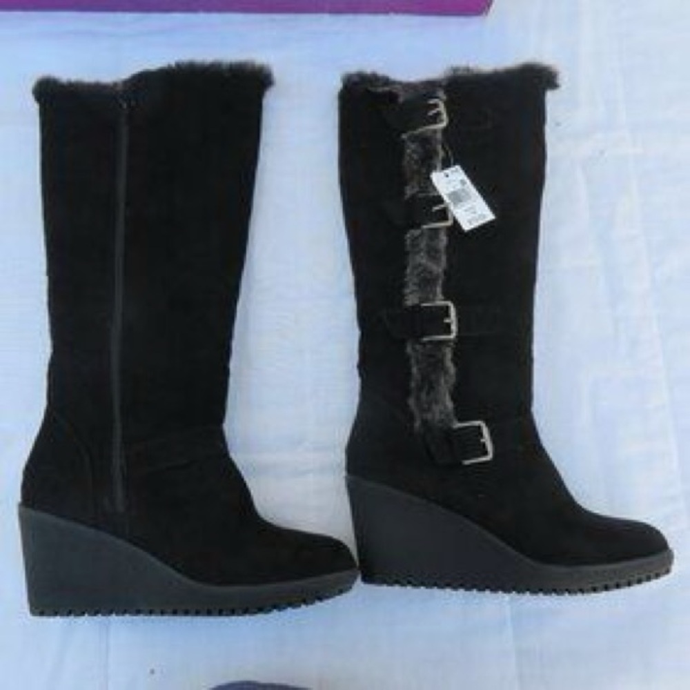 Women's Black Faux Fur Buckle Wedge Boots